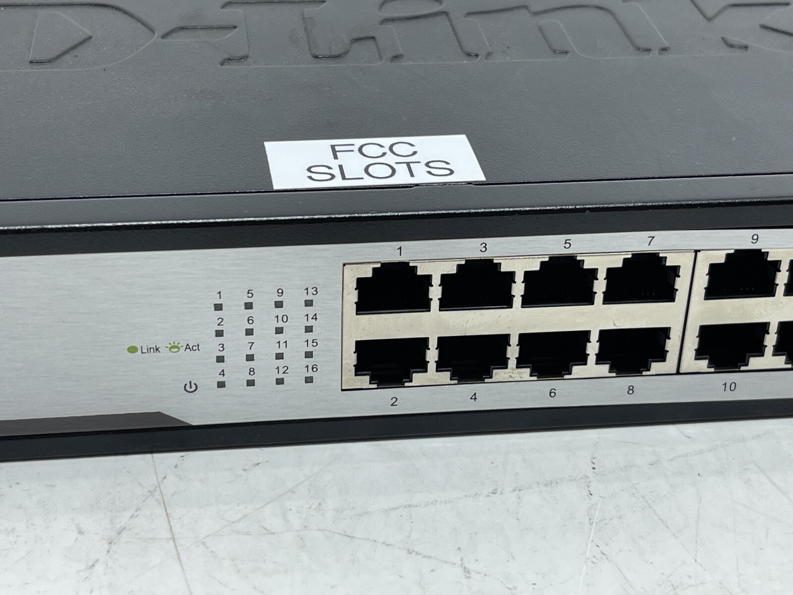 D-Link DSS (DSS16+) 16-Port Ethernet Switch