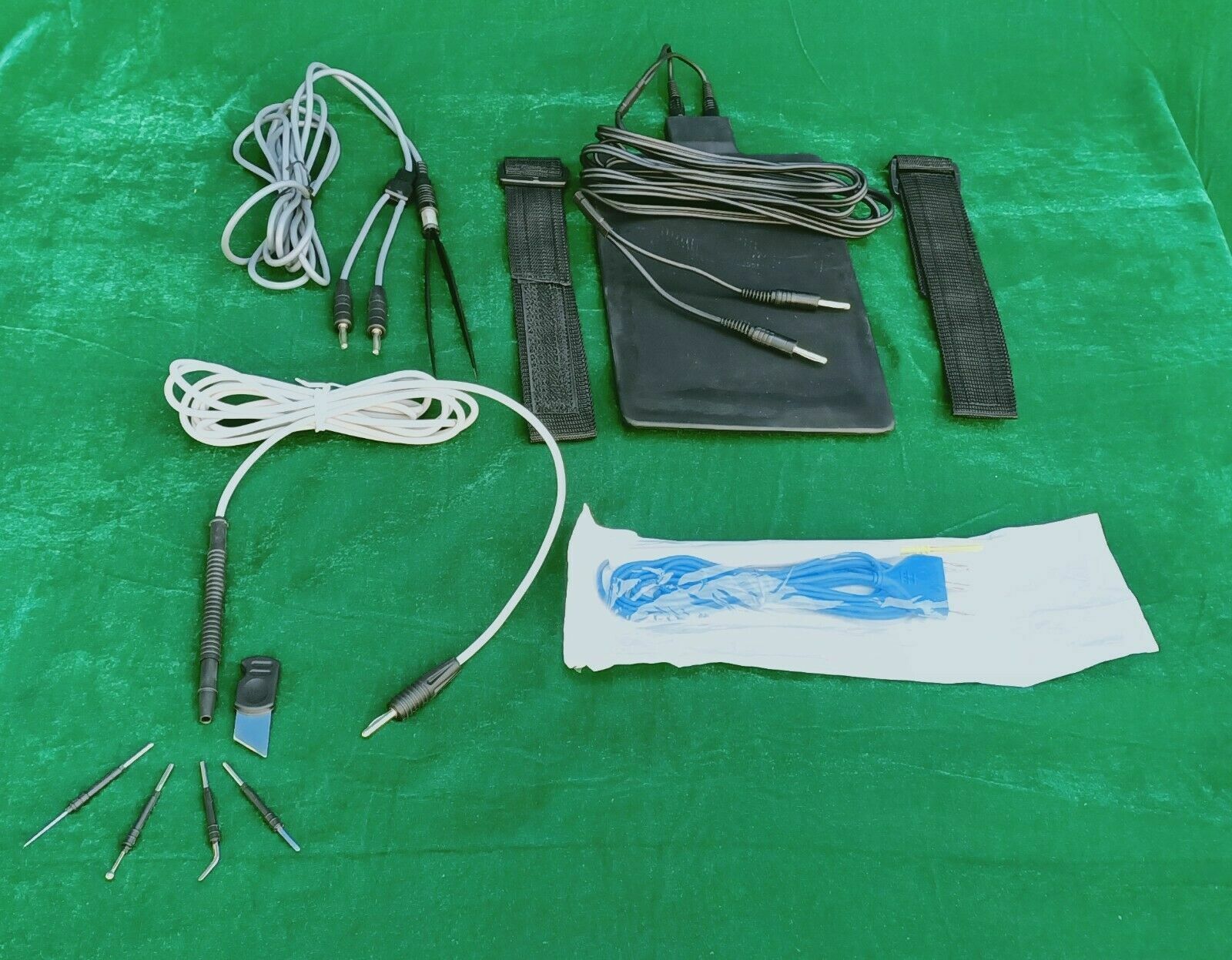 Electro Surgical Generator 400 Pro Micro Controller Model W/ Standard Accessorie