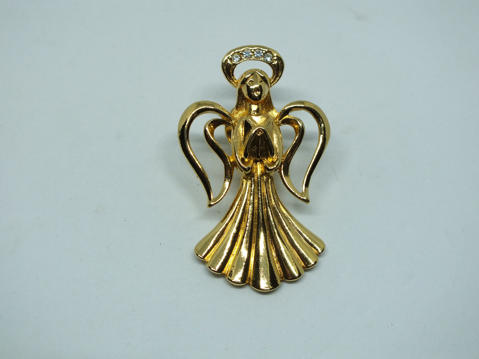 Beautiful Brooch Pin Angel Gold Tone Clear Rhinestones 1 7/8 x 1 1/4" NICE