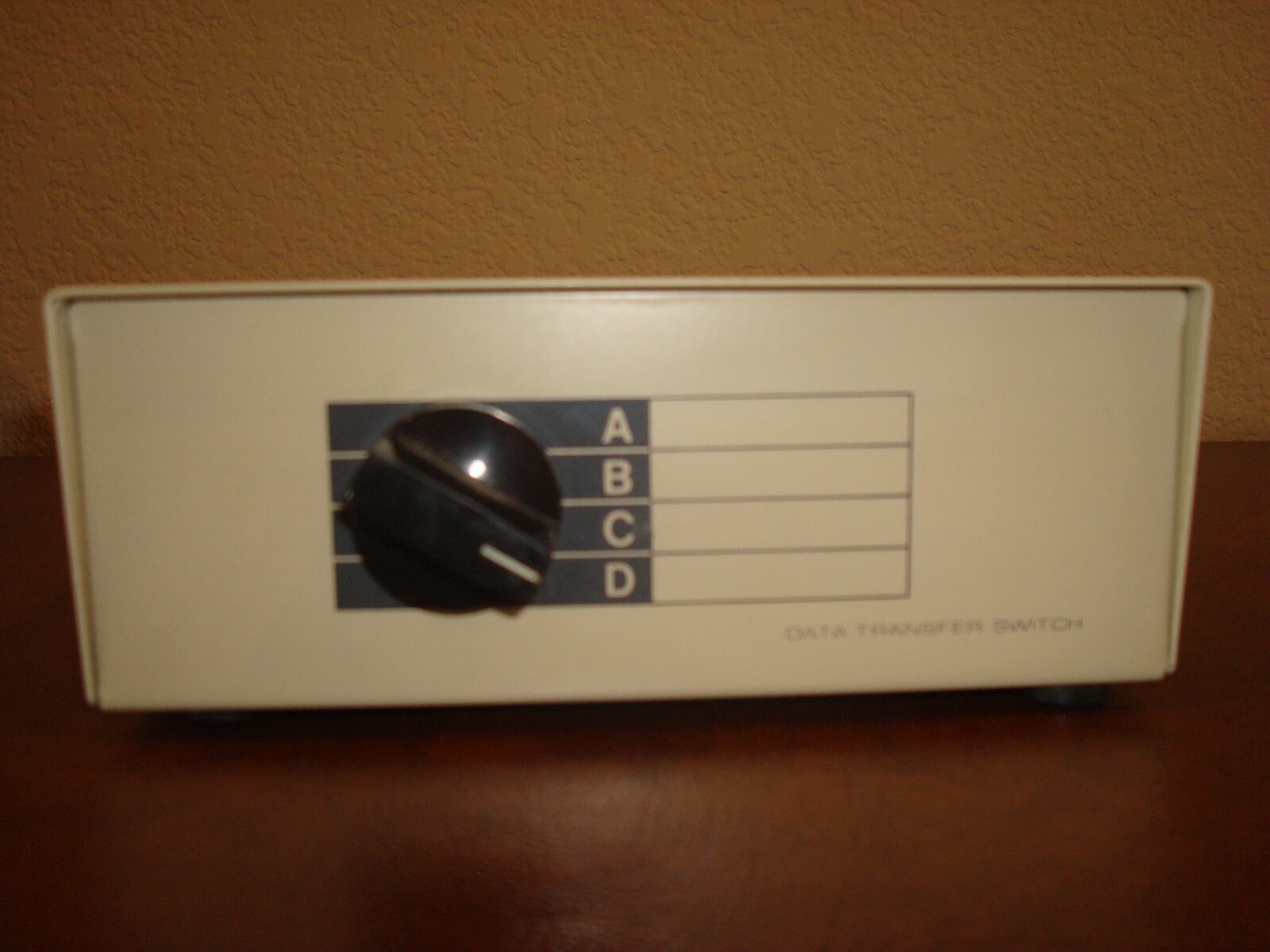 KENTEK DB25 4-way Manual Data Transfer Switch Box