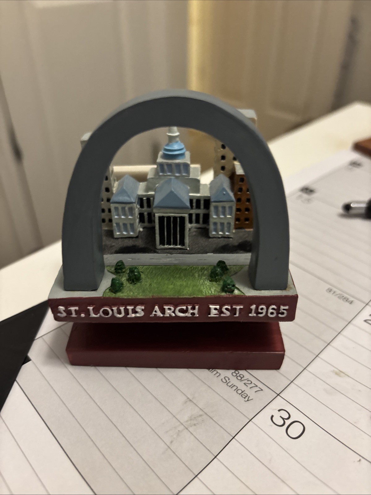 Vintage Rare River City Rascals St Louis Gateway Arch EST. 1965 Bobblehead EUC