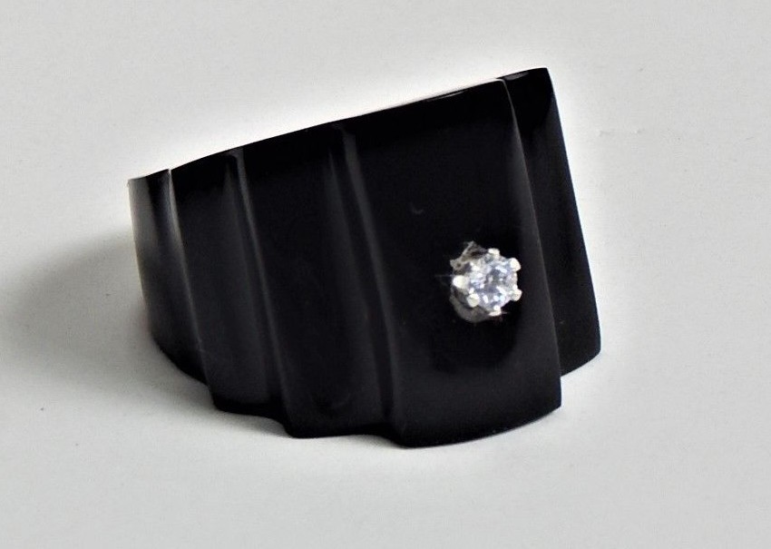 BUFFLO HONE CUBIC ZIRCONIA RING