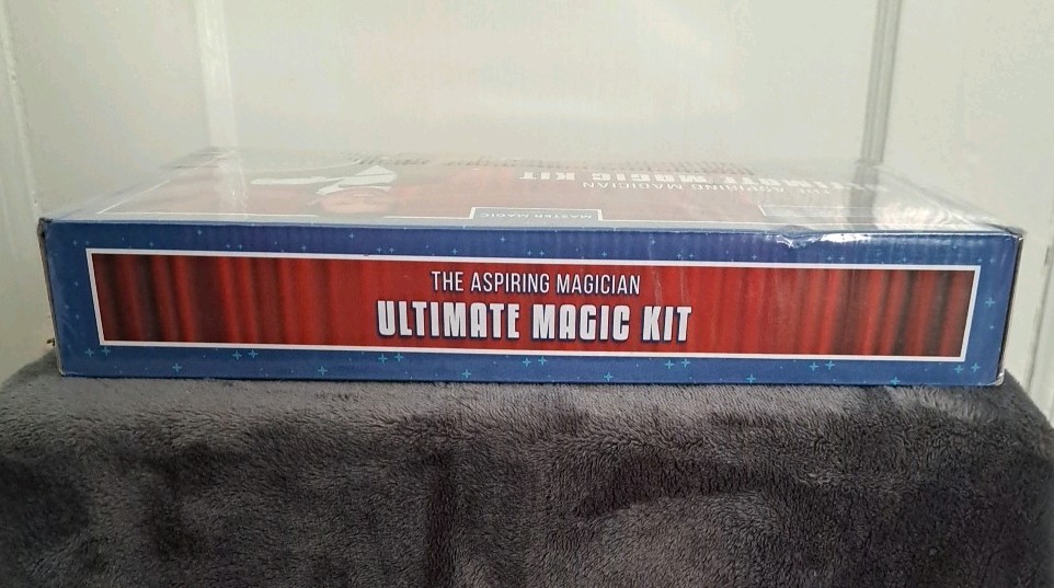 Ultimate Magic Kit Over 350 Magician's Tricks New