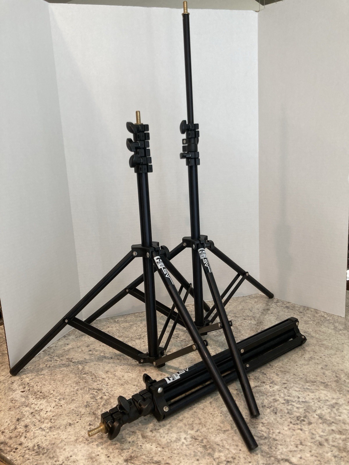 Smith Victor Raven RS-6 6ft Photography Light Stand Tripod Black 3 Sections