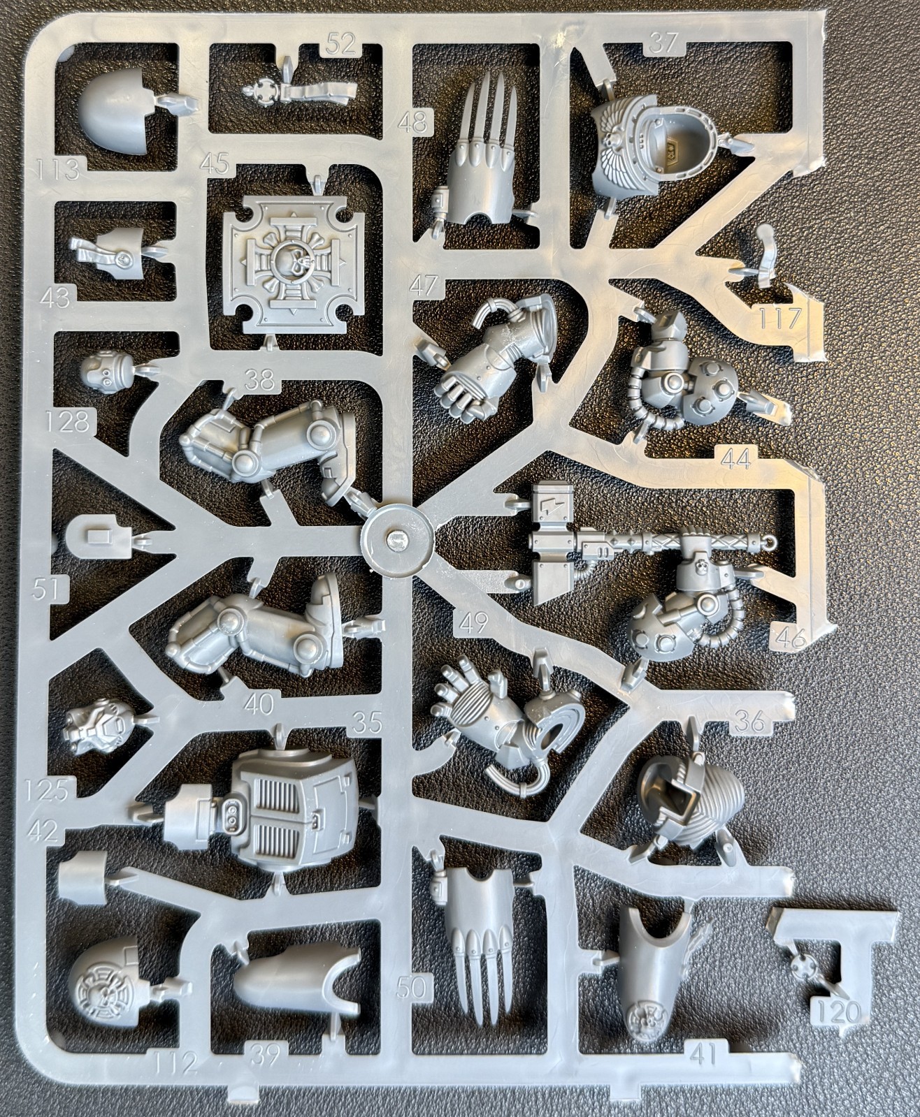 Assault Terminator A Space Marines Multipart Kit Warhammer 40k - NoS (x1)