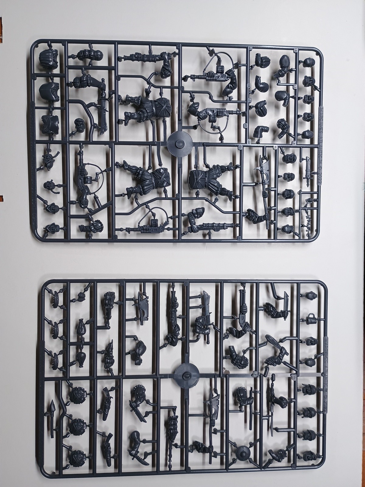 Frostgrave / Wargames Atlantic Landsknecht Ogres - 2 Sprue set