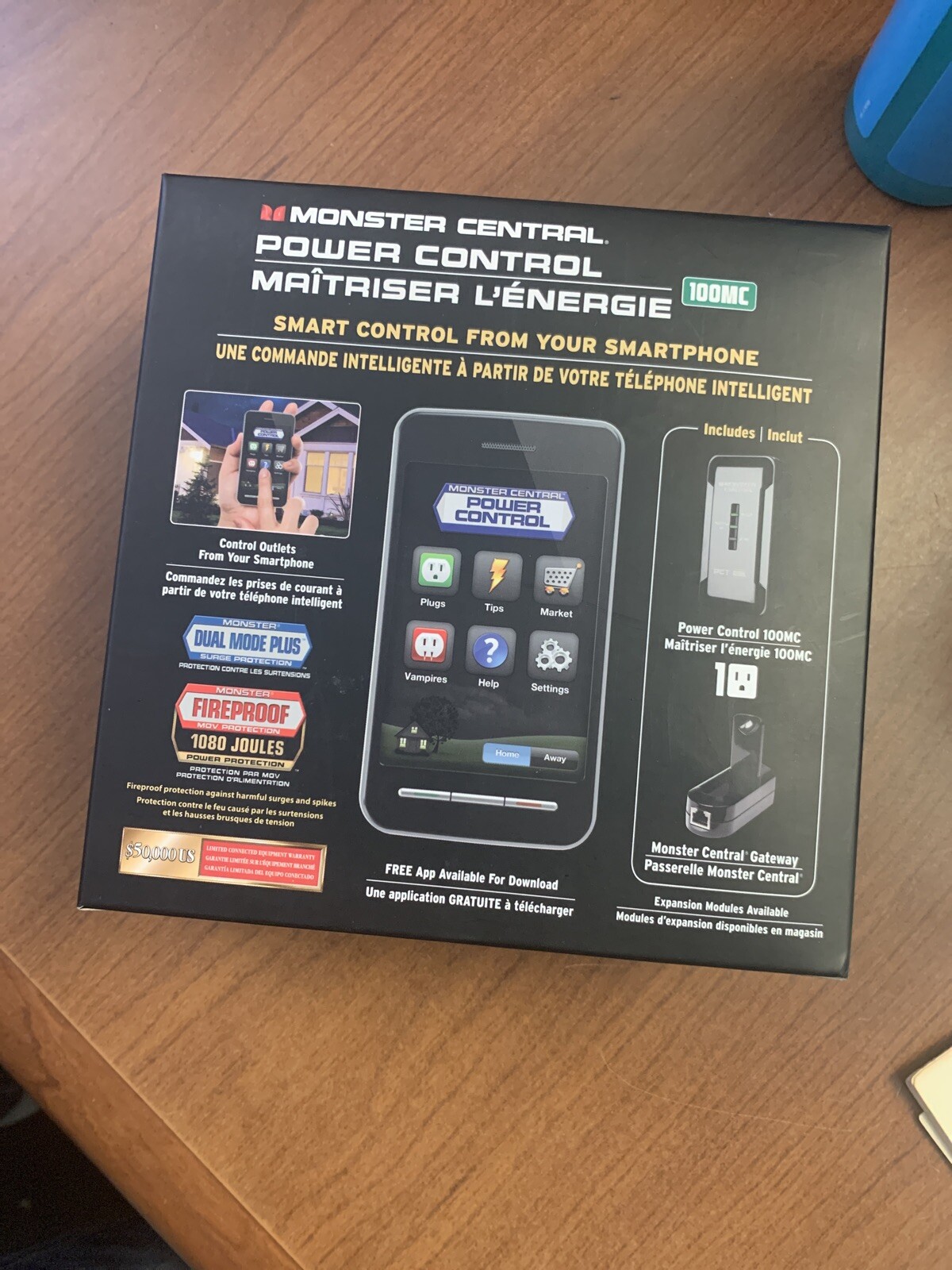 Monster Central 100MC Remote Control Power Outlet + Smartphone App Monitor