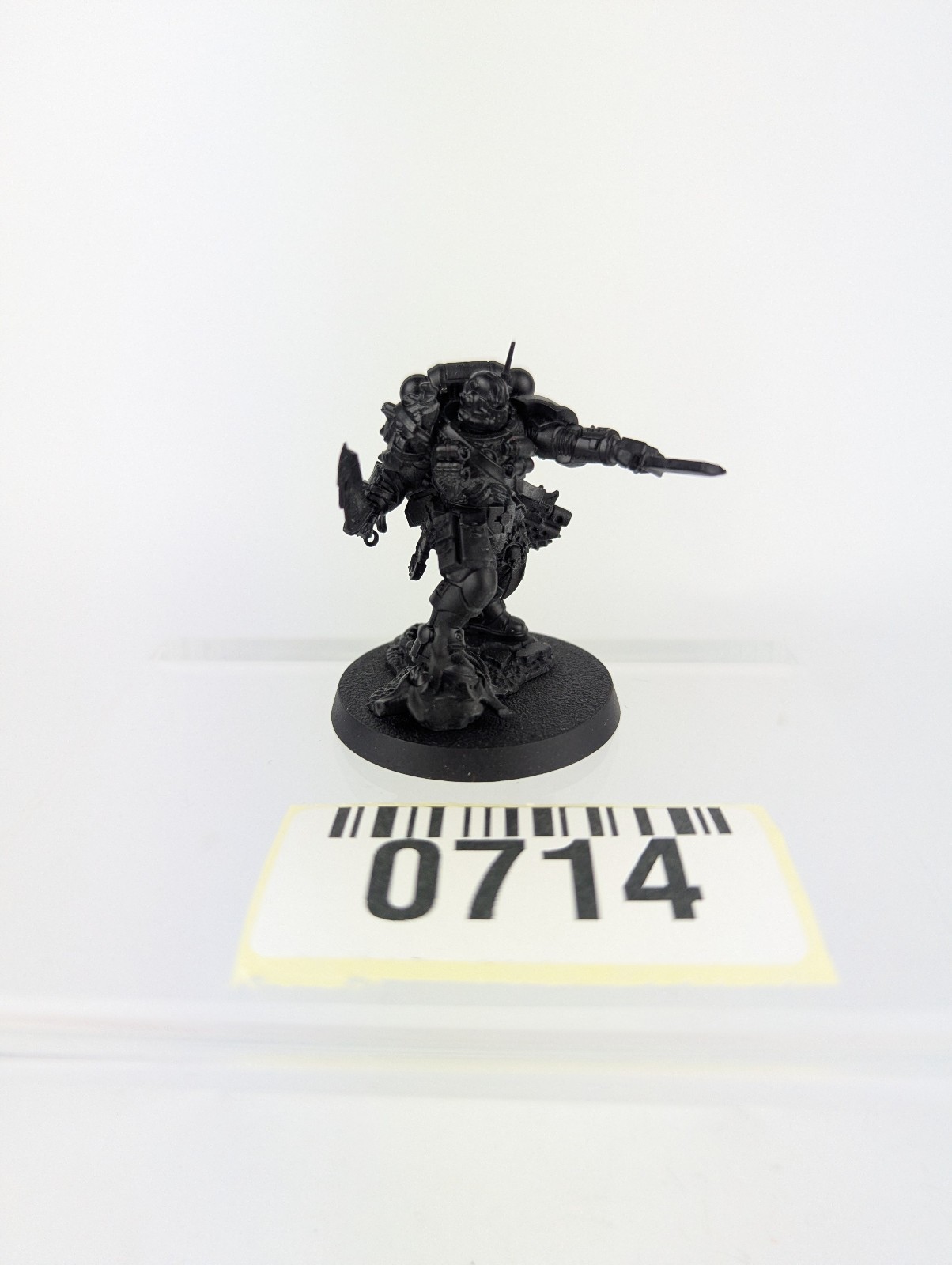 Space Marines Lieutenant With Combi-Weapon Warhammer 40000 Games Workshop
