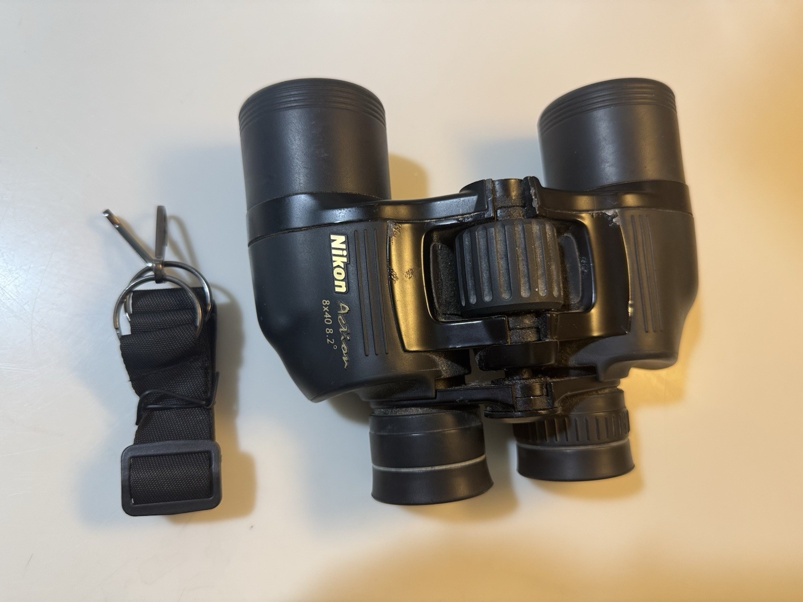 Nikon Action 8x40 Binoculars Porro Prism Wide Field View w/ Strap