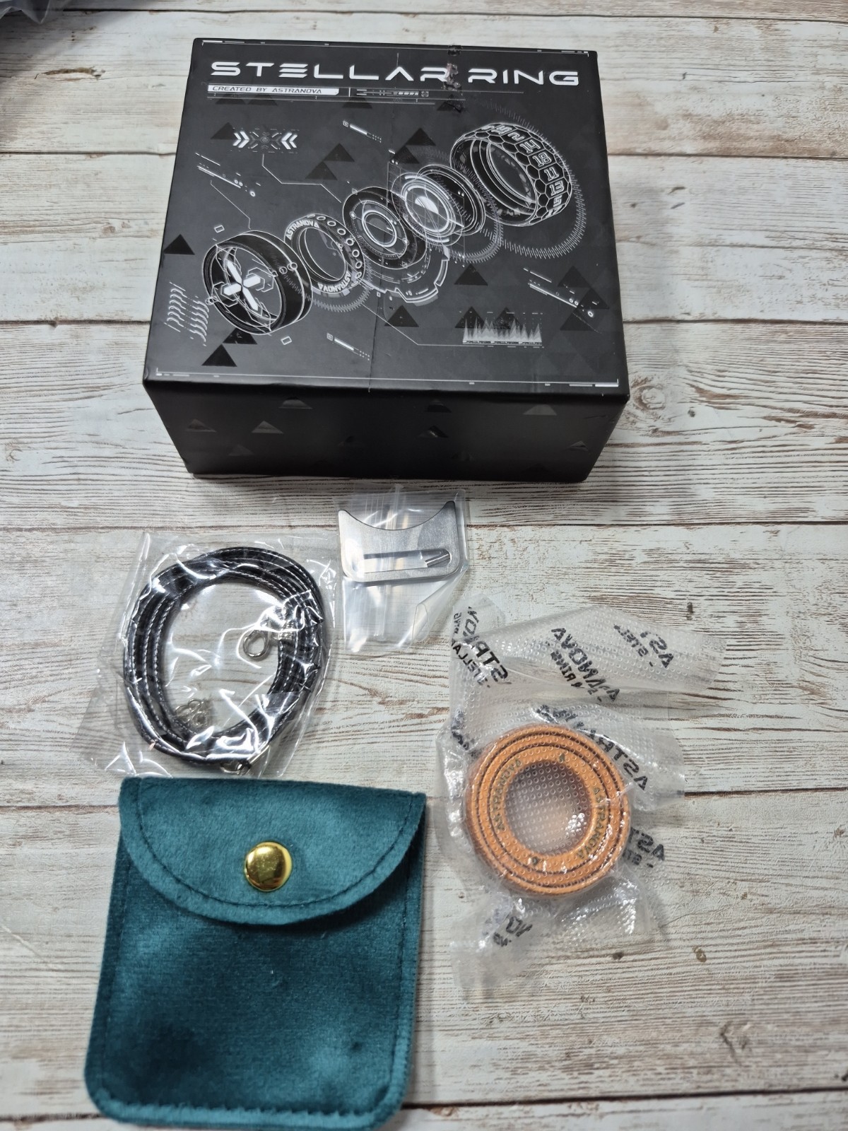Stellar D20 Die Ring by Astranova. Orange ⚠️damaged Box⚠️