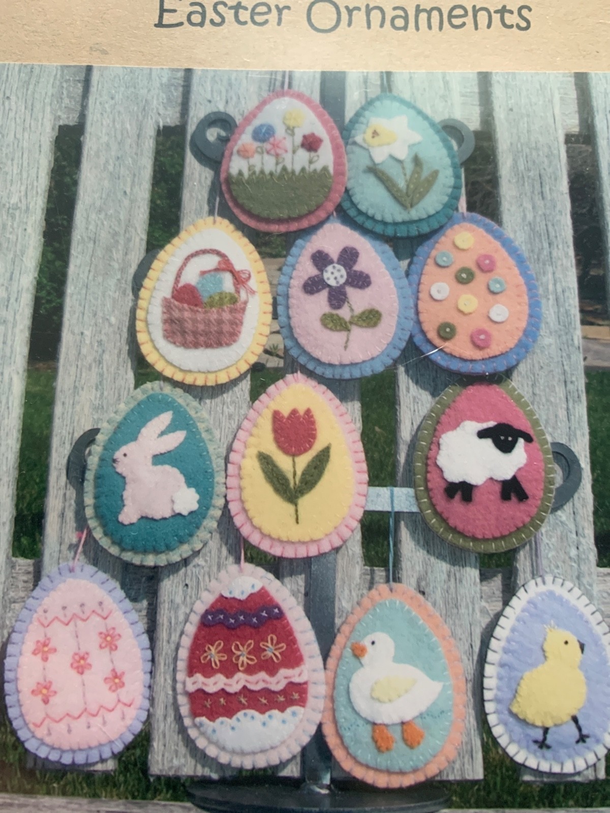 Under The Garden Moon Wool Pattern - Easter Ornaments
