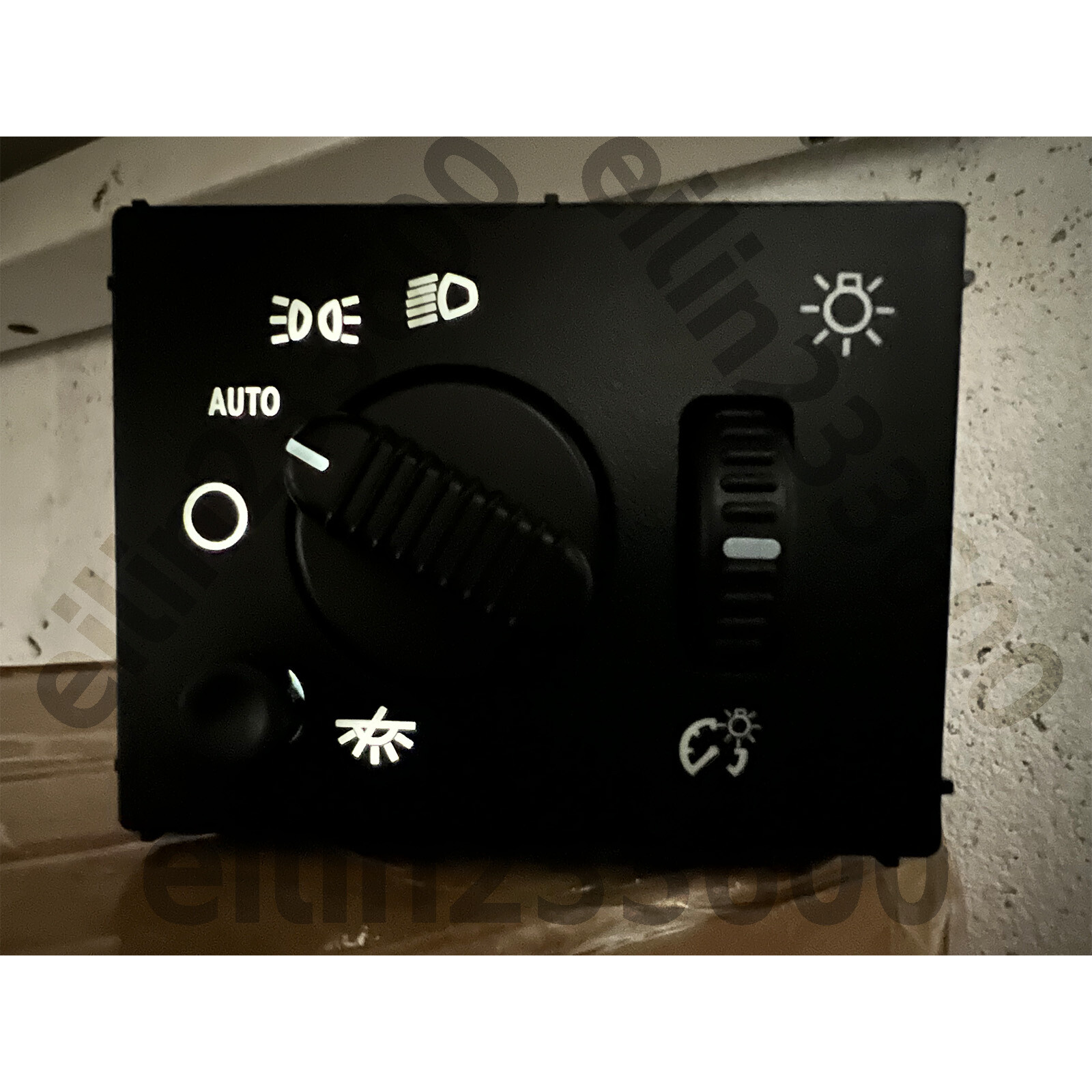 White LED Headlight Switch 03-06 Chevy Silverado Suburban Tahoe Sierra NEW