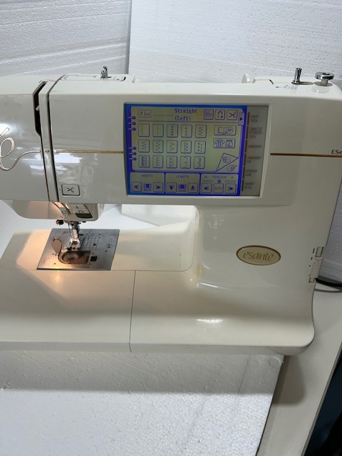 BABY LOCK ESe  Esante Sewing & Embroidery Machine w/ Power Cord Parts Only READ