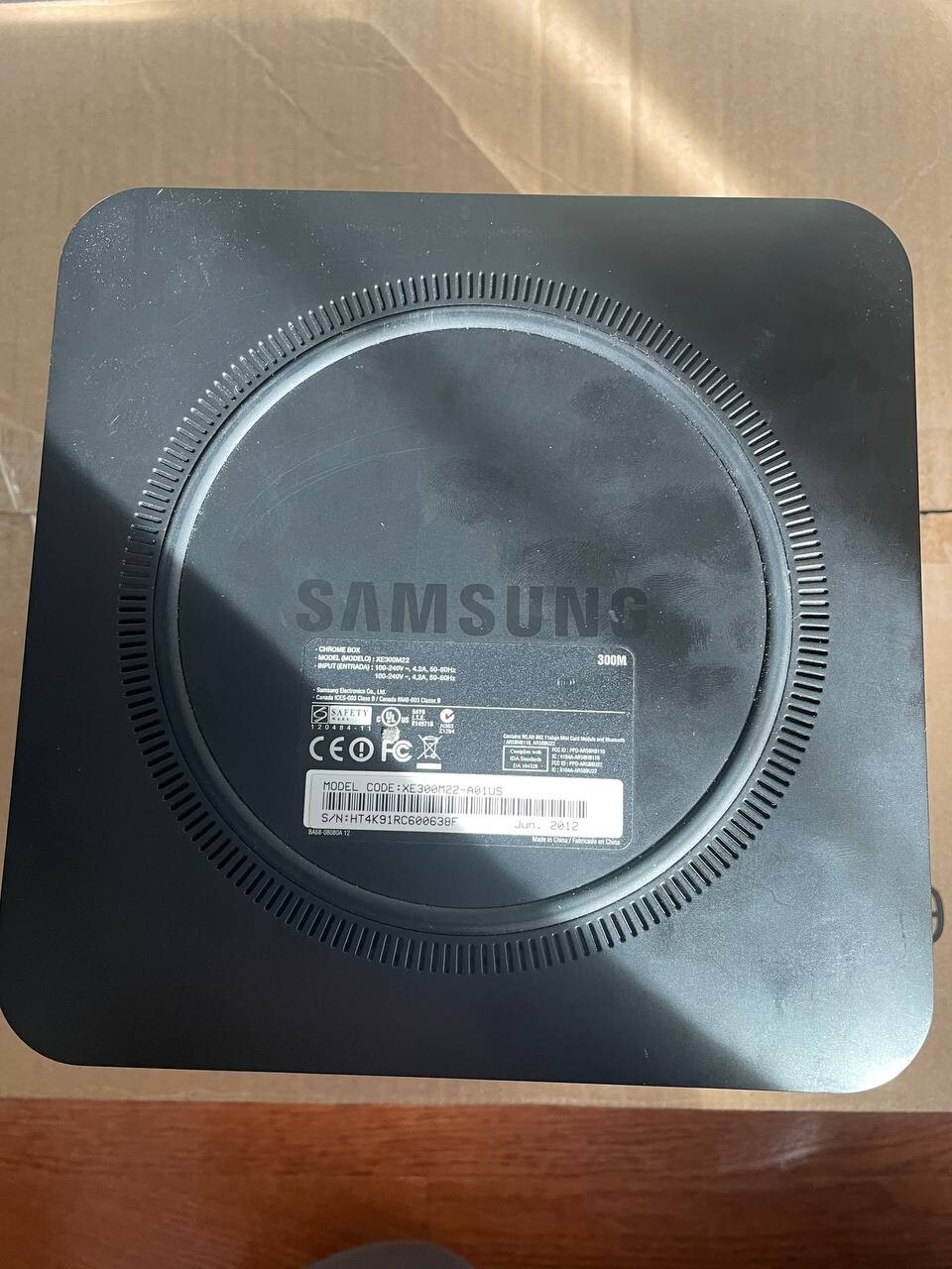 Samsung Chromebox XE300M22 - 4GB Memory - 16GB Solid State Drive