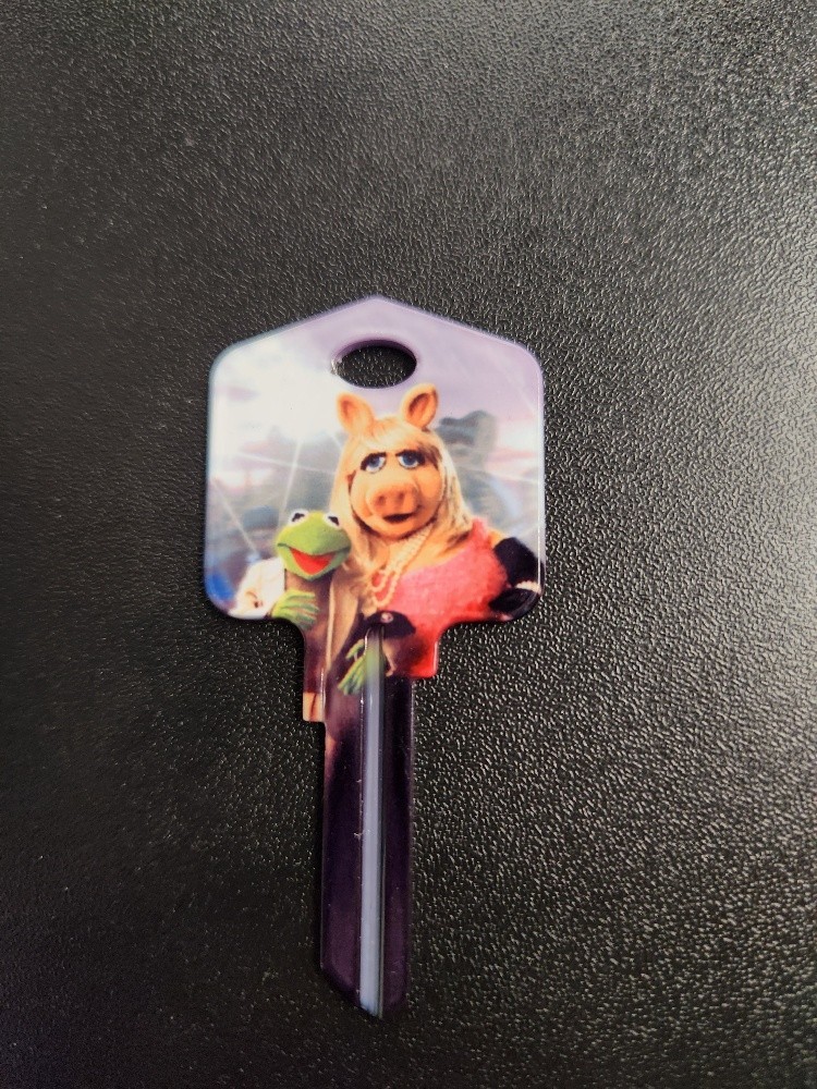 MISS PIGGY KWIKSET KW1/KW10 KEYBLANK (DISCON.) - READ DETAILS BELOW