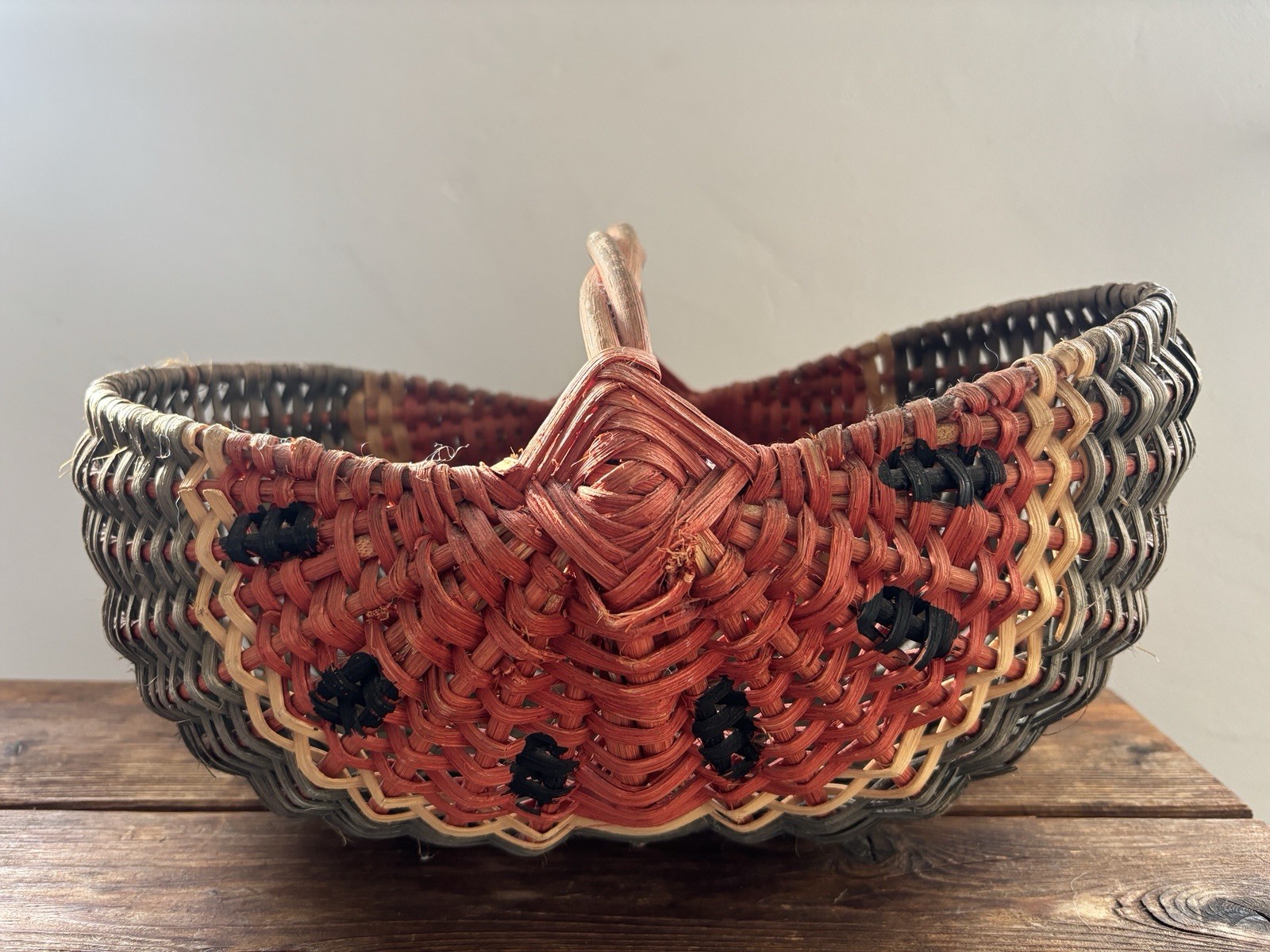 VTG Watermelon Buttocks Basket Handled Summer Gathering Woven Country Farmhouse