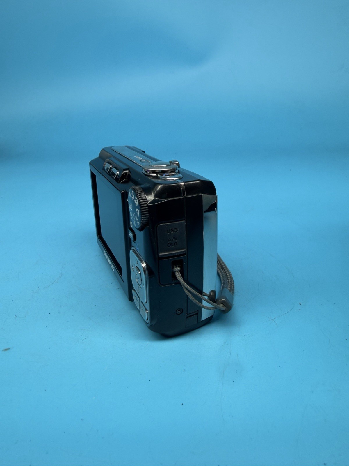 Olympus X-840 8.0MP Digital Compact Camera, Black - Tested