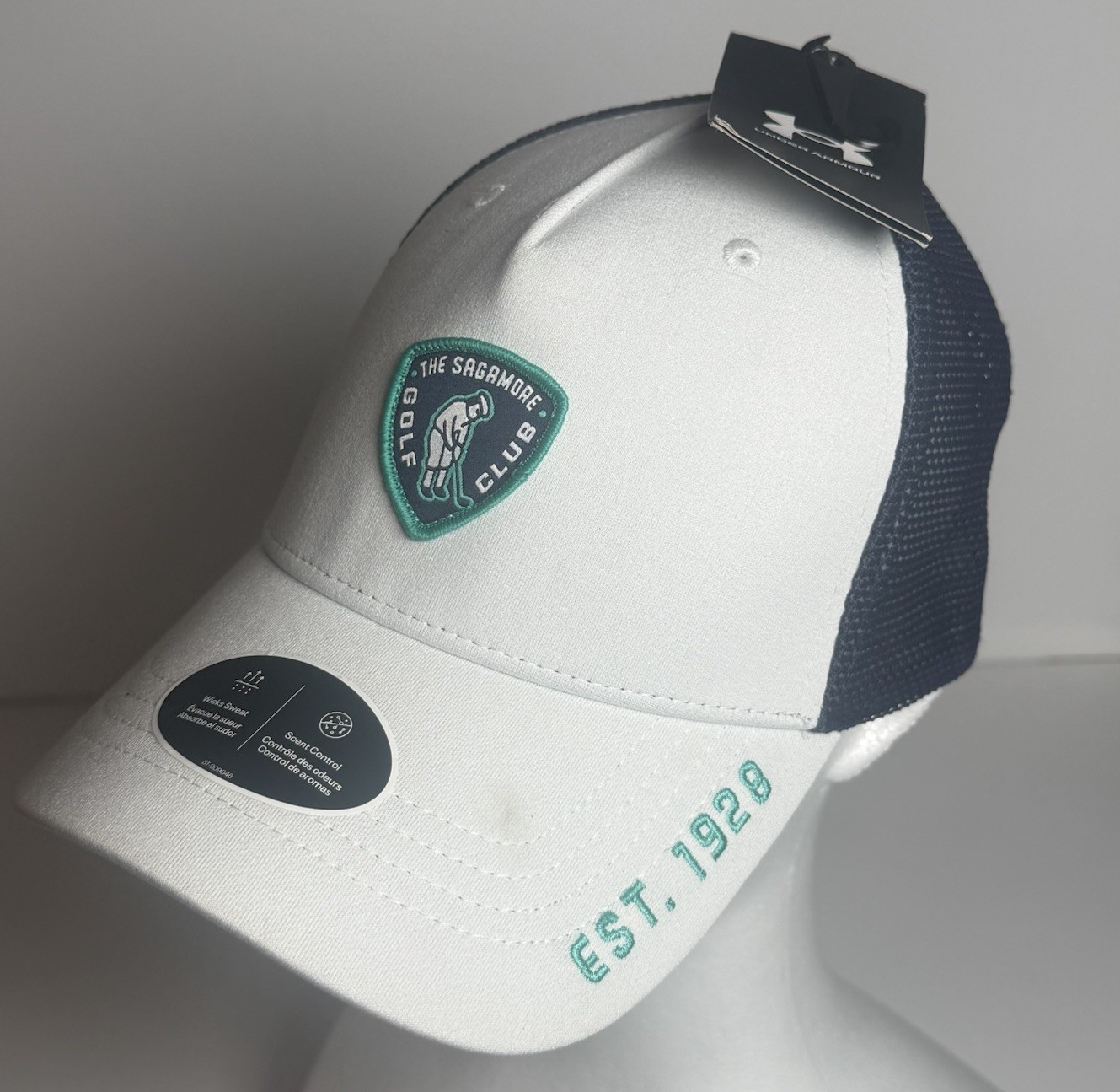 NWT Under Armour Sagamore Golf Club Flex Hat Youth Blemish
