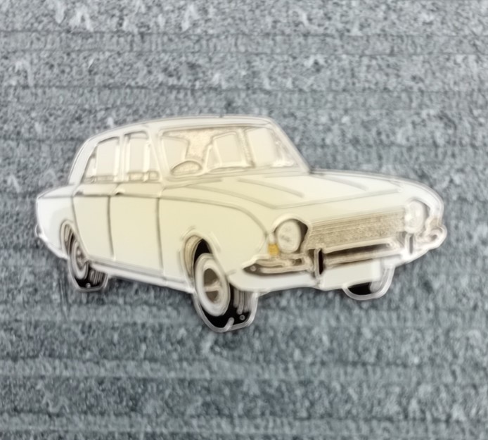FORD CORSAIR ENAMELED METAL LAPEL PIN BADGE IN CLASSIC OFF WHITE TAUNUS SUPERB