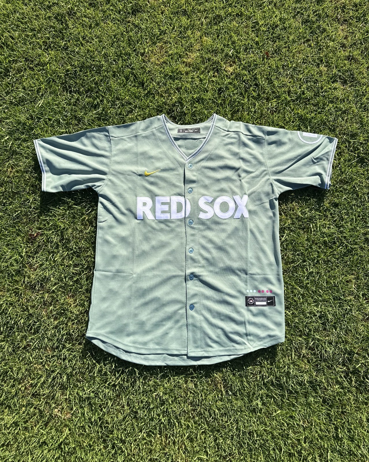 Red Sox 2025 City Connect Limited Jersey Size M Never Worn Green MLB Boston