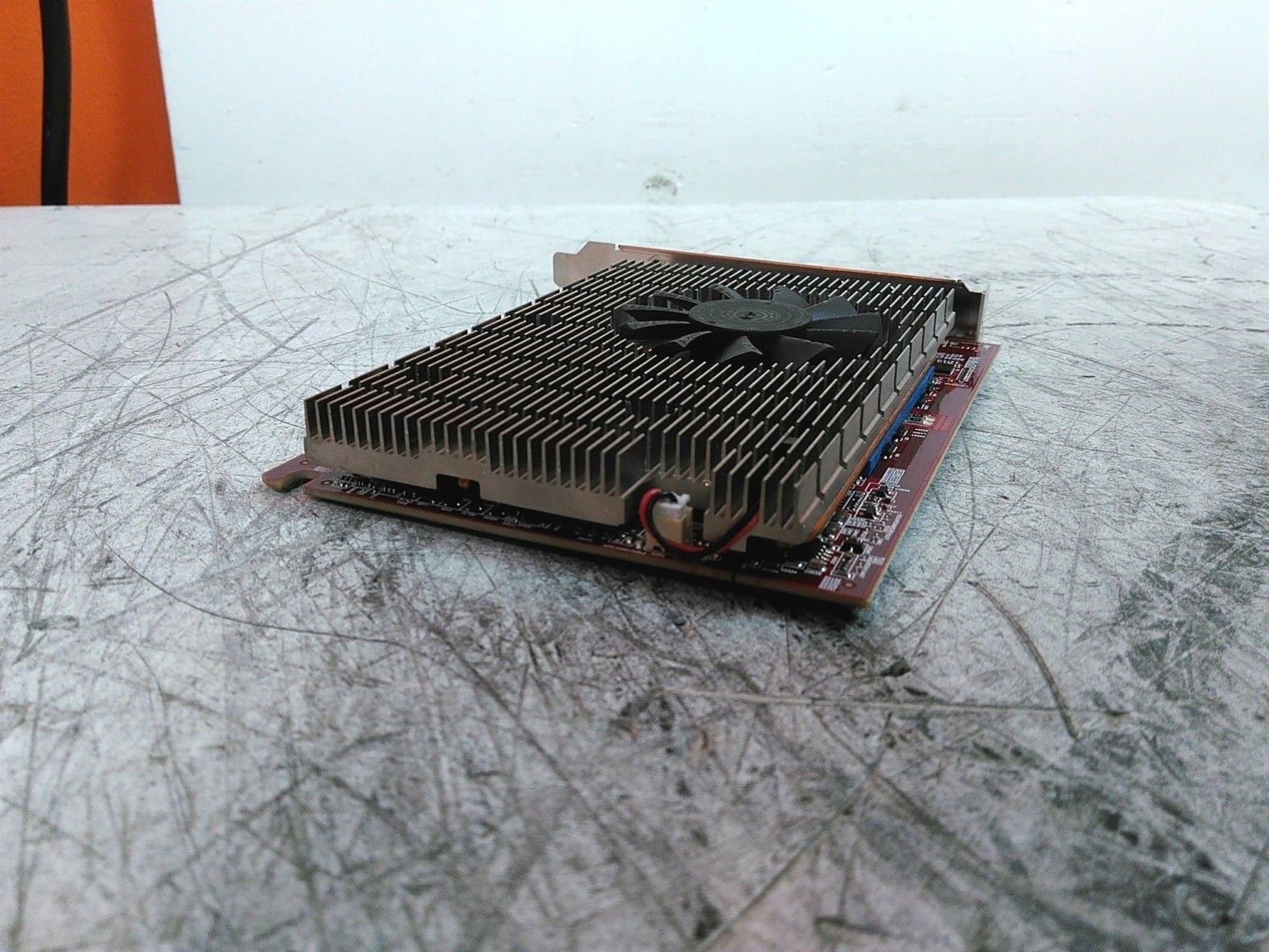 AMD Embedded Radeon E8860 E8860RF 6x Mini-DisplayPort PCIe Video Card