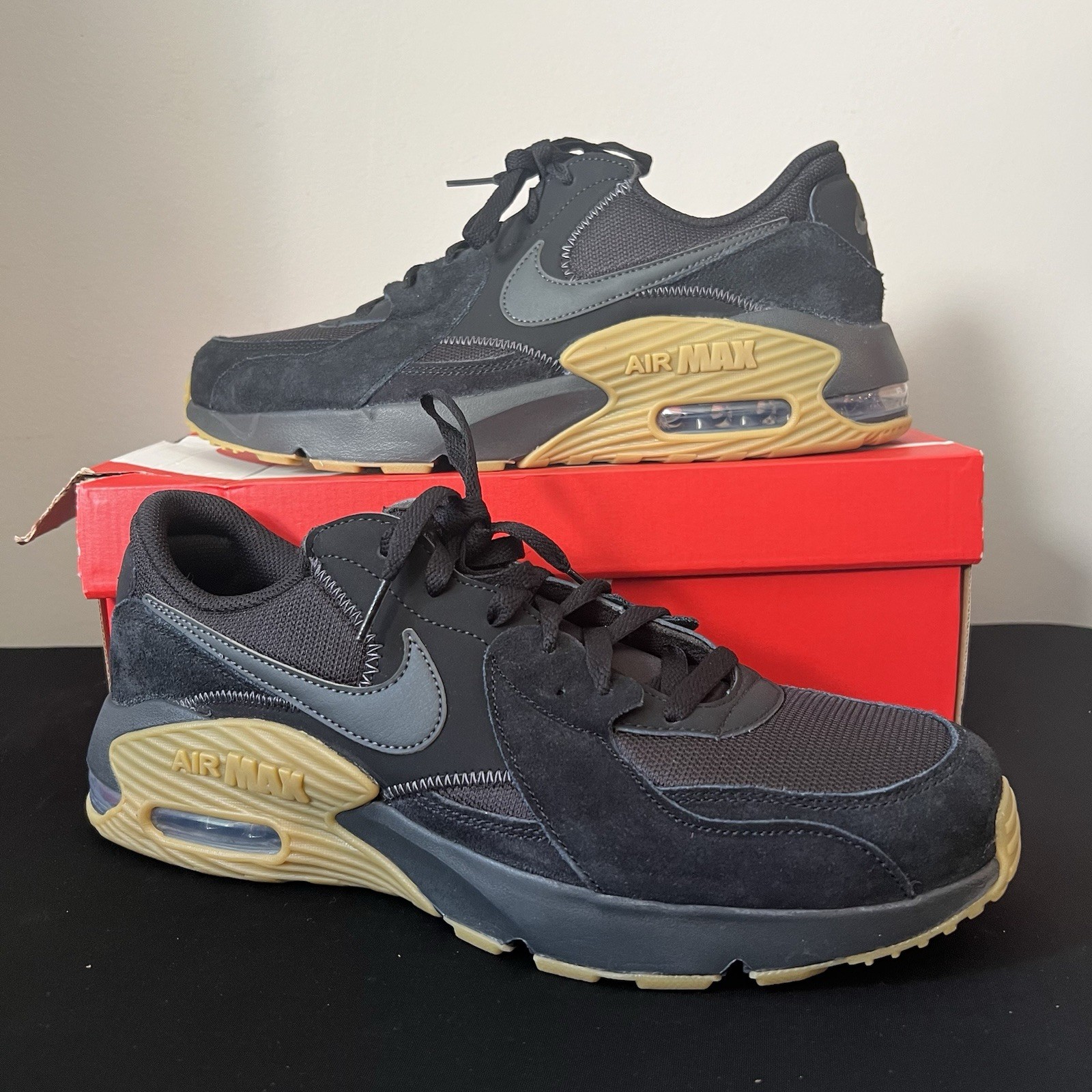 NEW Mens' Nike Air Max Excee Black/Anthracite/Gum Size 12 HV0928-010