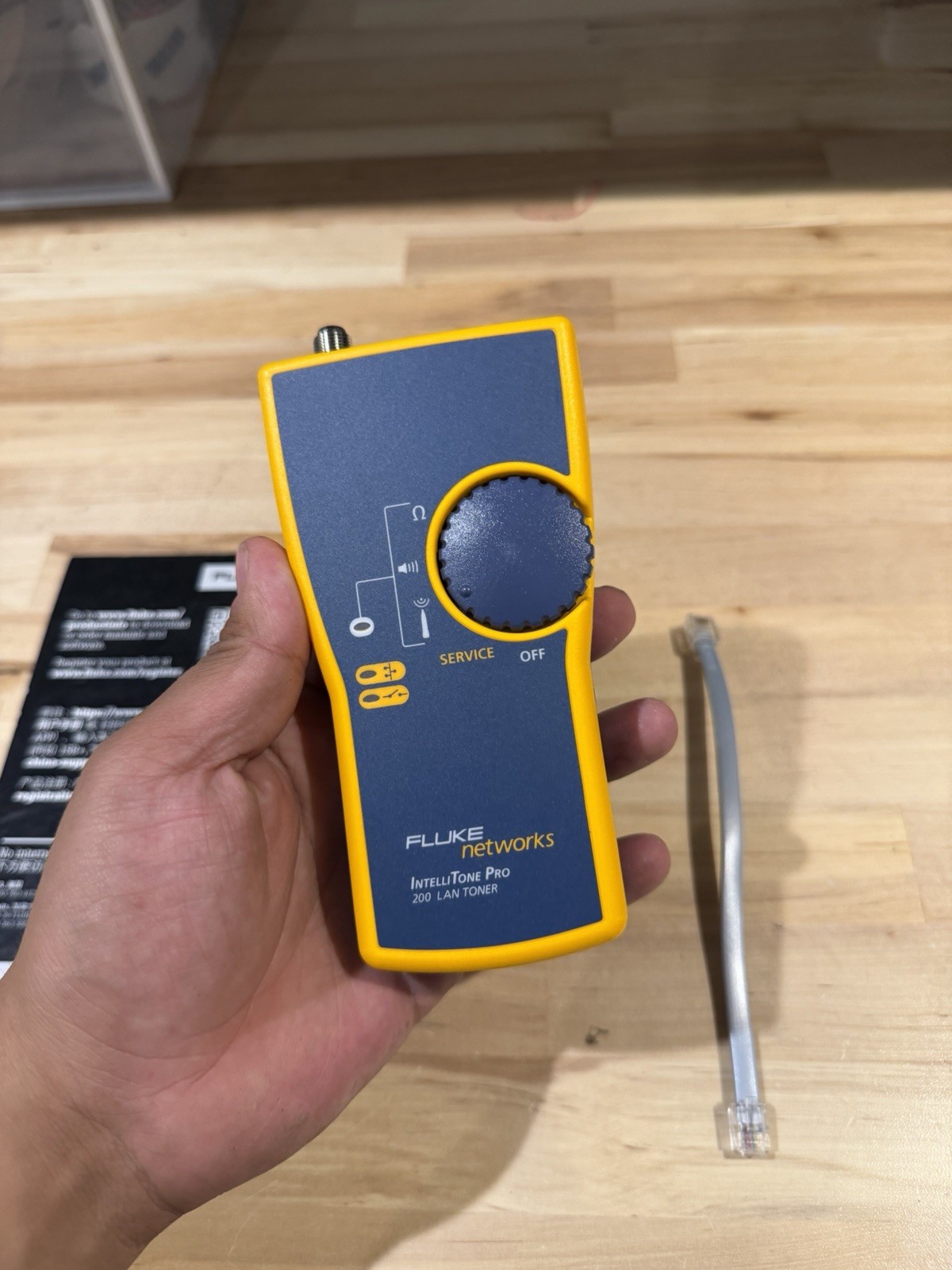 FLUKE INTELLITONE PRO 200 LAN TONER / SHIPS FAST (TESTED)