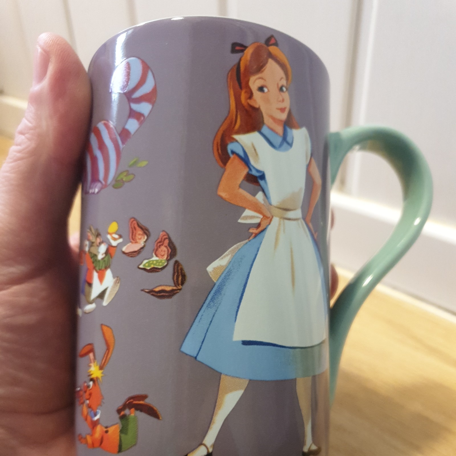 Disney Store Genuine Walt Disney Alice in Wonderland Ceramic Mug 12.5cm
