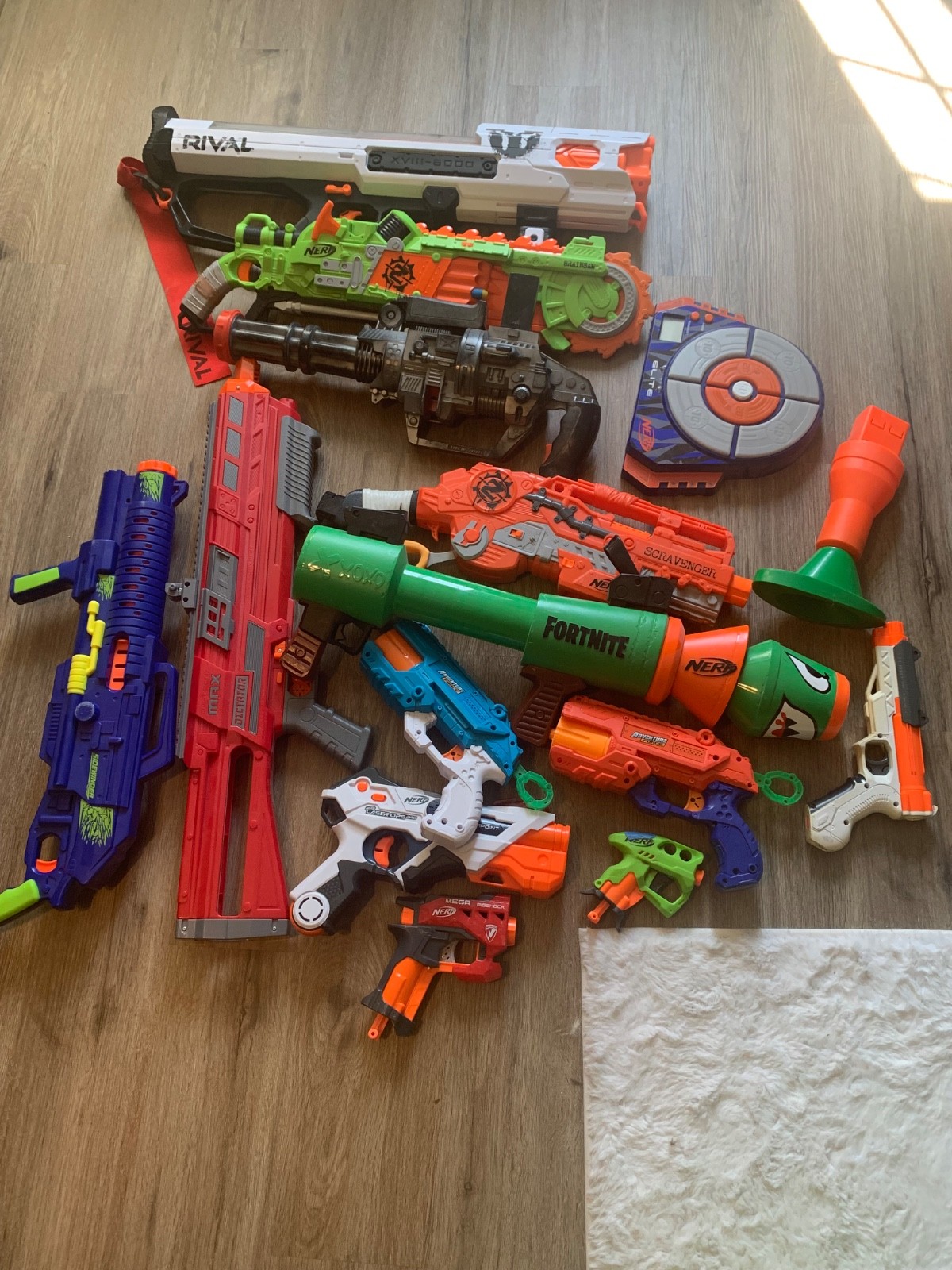 huge lot of nerf guns