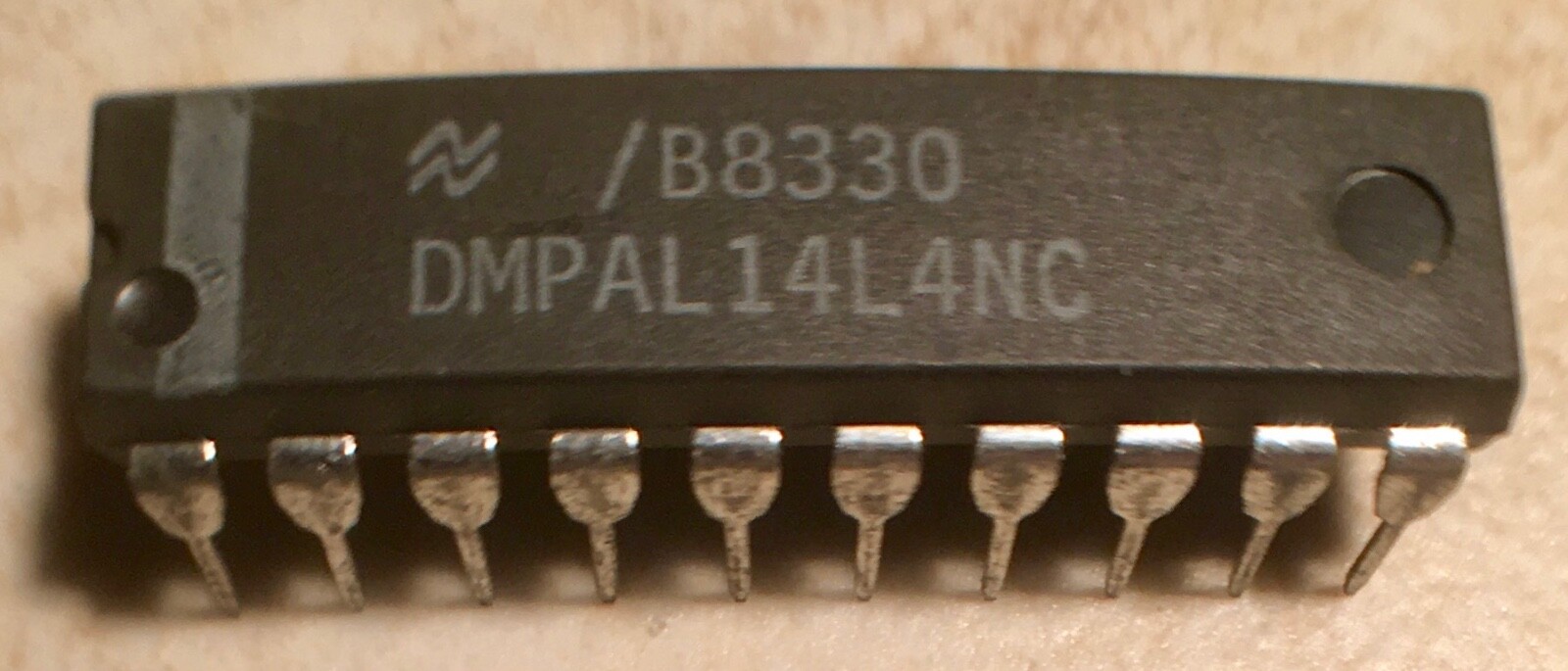National PAL14L4NC Programmable Array Logic - NOS