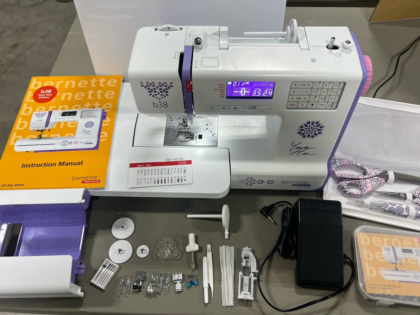 Bernina Bernette B38 Yaya Han Edition Computerized Sewing Machine