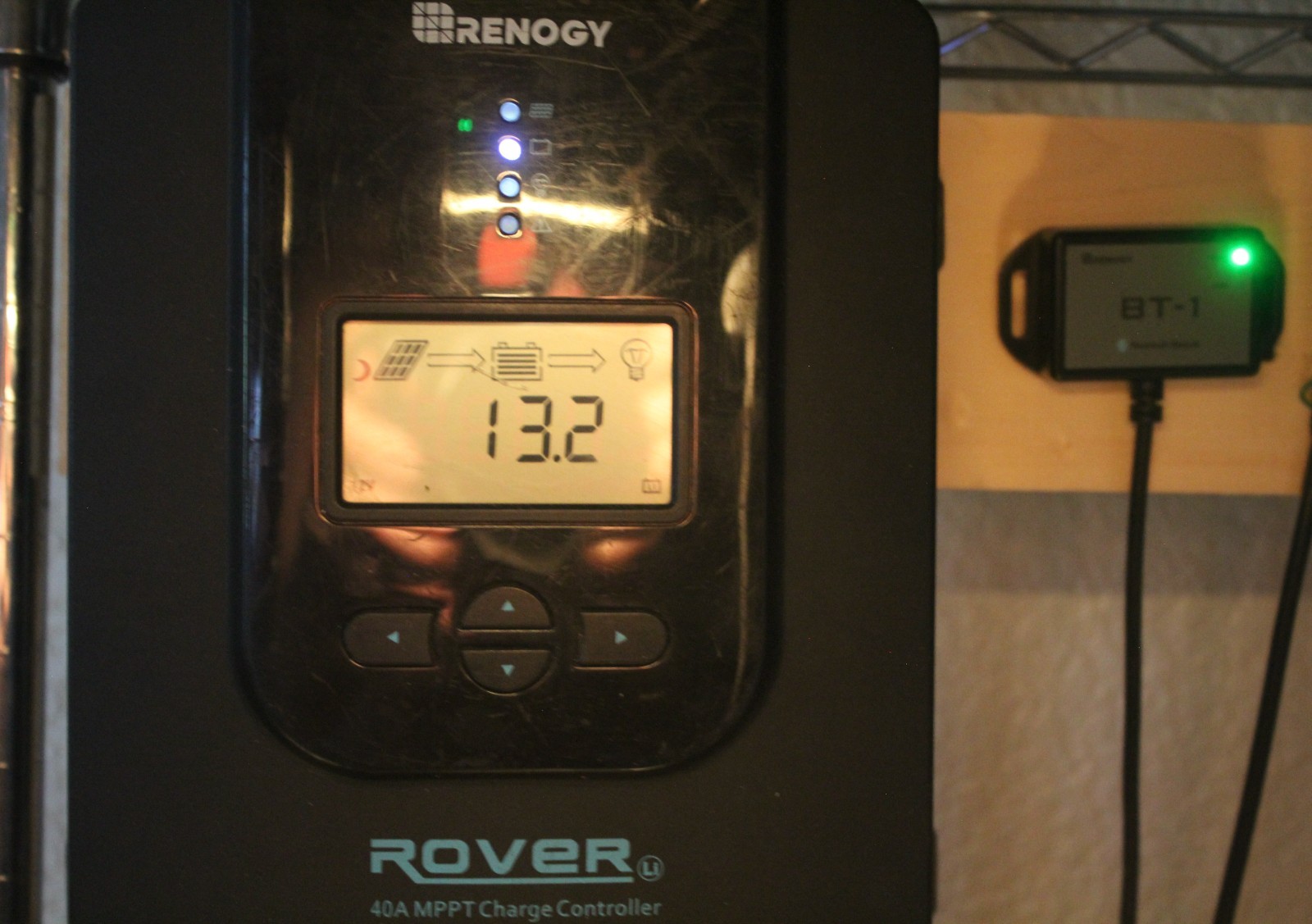 RENOGY 40A ROVER  12V/24V MPPT SOLAR CONTROLLER CHARGER WITH BLUETOOTH ADAPTER