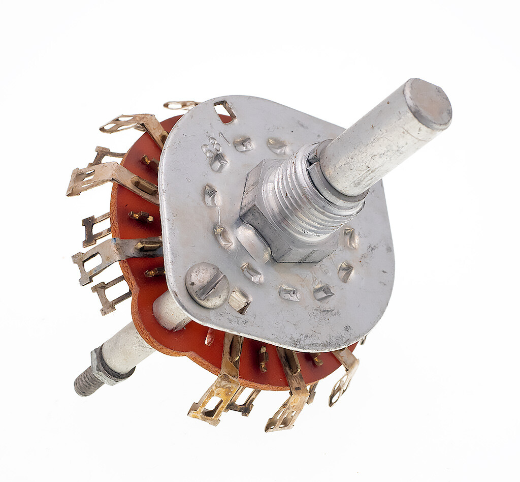 Grigsby Rotary Switch, 1 Wafer 4 Pole 4 Pos 1/4" SHAFT, NOS