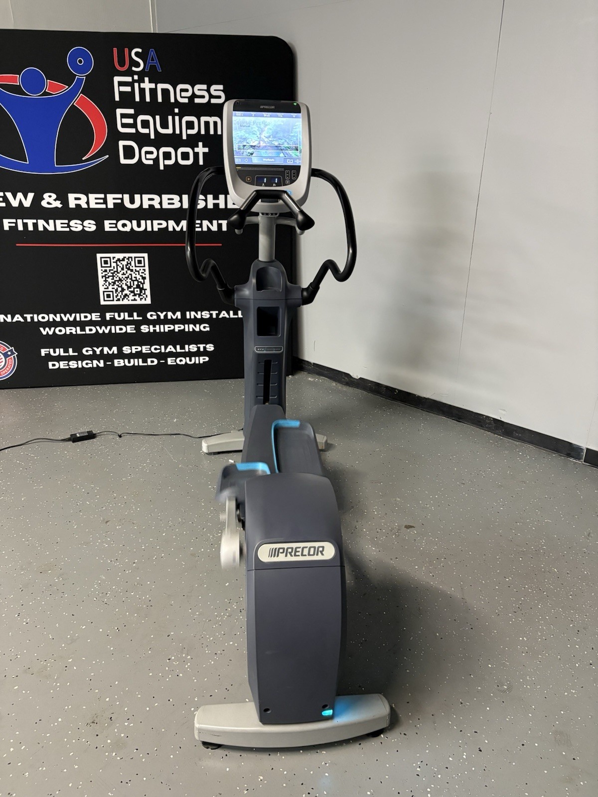 Precor EFX 883 Lower Body Elliptical P80