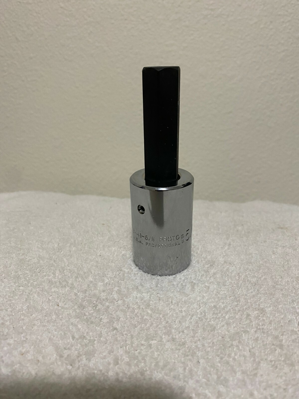 Socket Bit, 1/2" in, DR. 5/8" in, Insert Length 2". HEX PROTO NEW