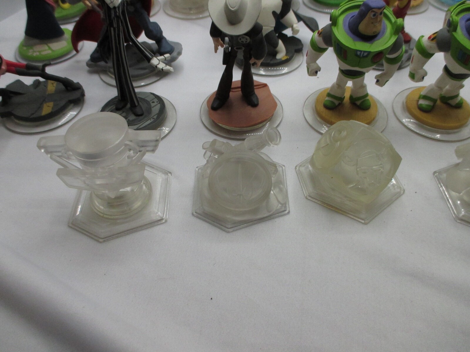disney infinity lot 27 characters and pieces