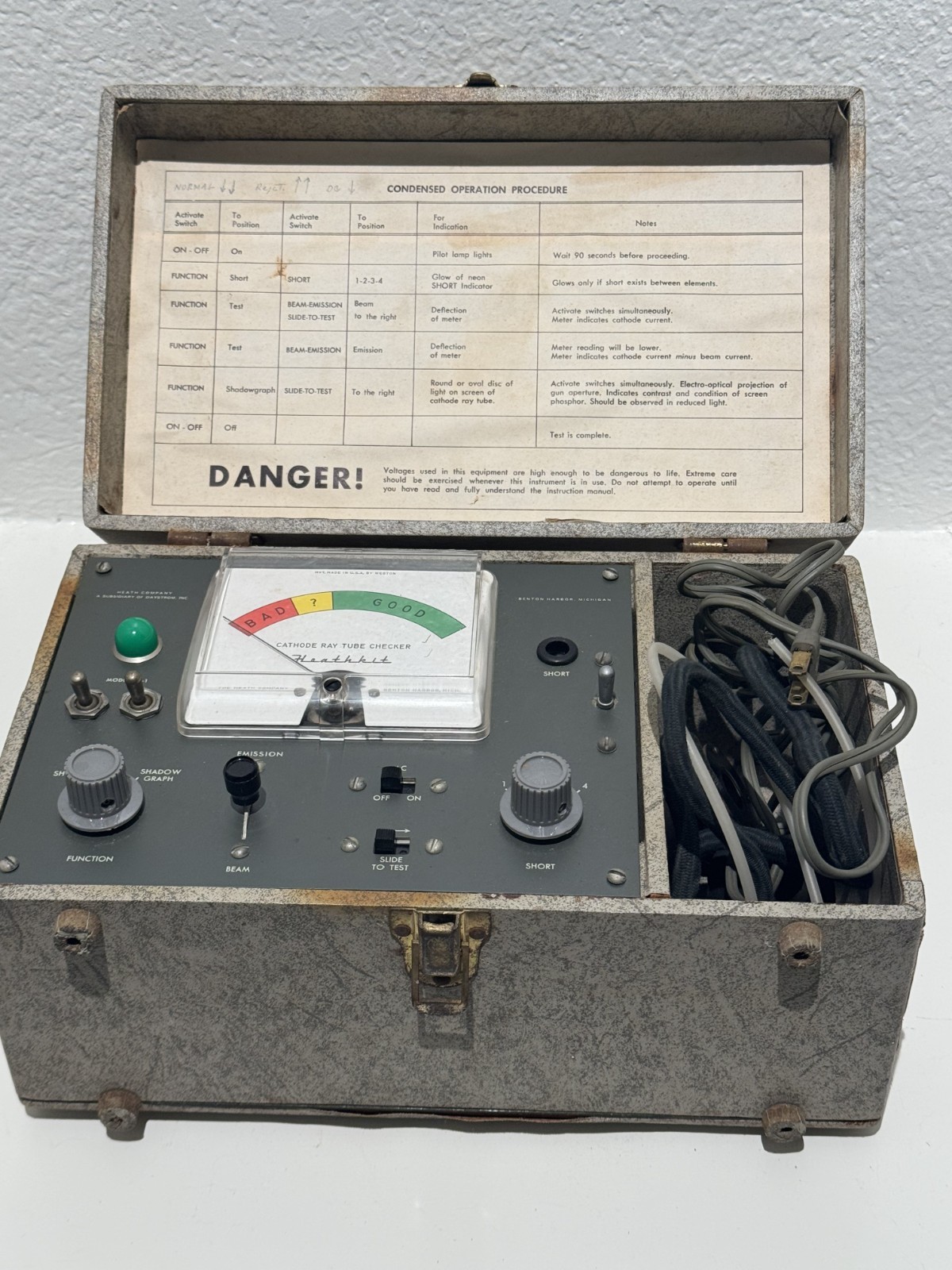 Heathkit CC-1 Cathode Ray Tube Checker Vintage Tube Tester w/ Leads & Case AS-IS