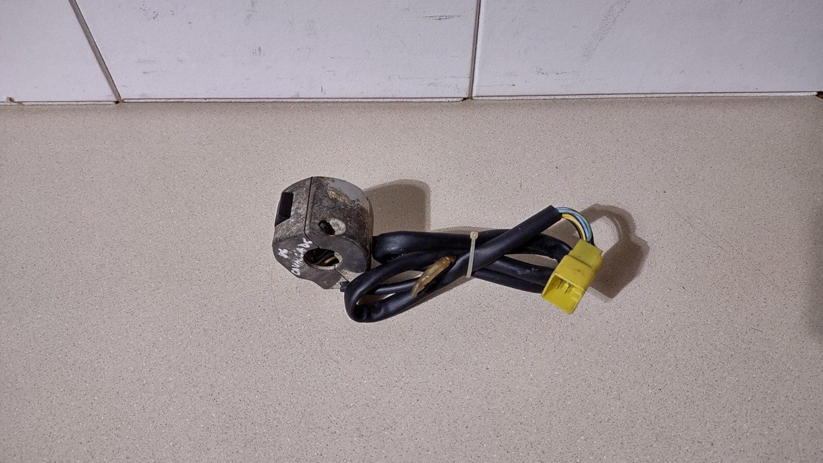 1986 Suzuki Cavalcade Left Handlebar Turn Signal Lighting Switch
