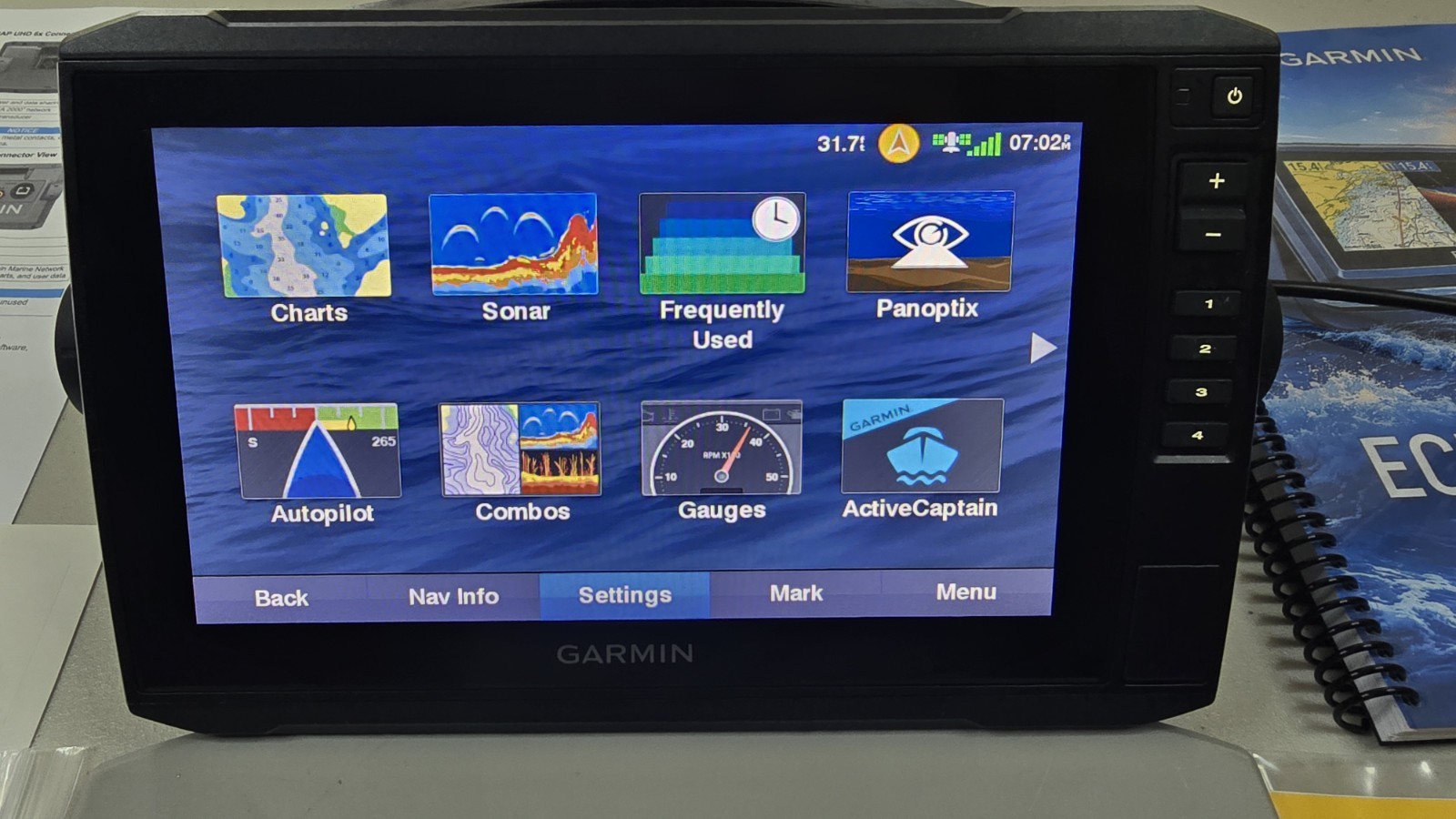 Garmin ECHOMAP UHD 94sv Chartplotter/Fishfinder – Excellent Condition – Tested