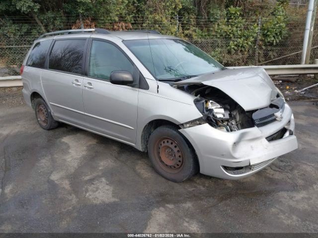 SIENNA    2005 Glove Box 4951090