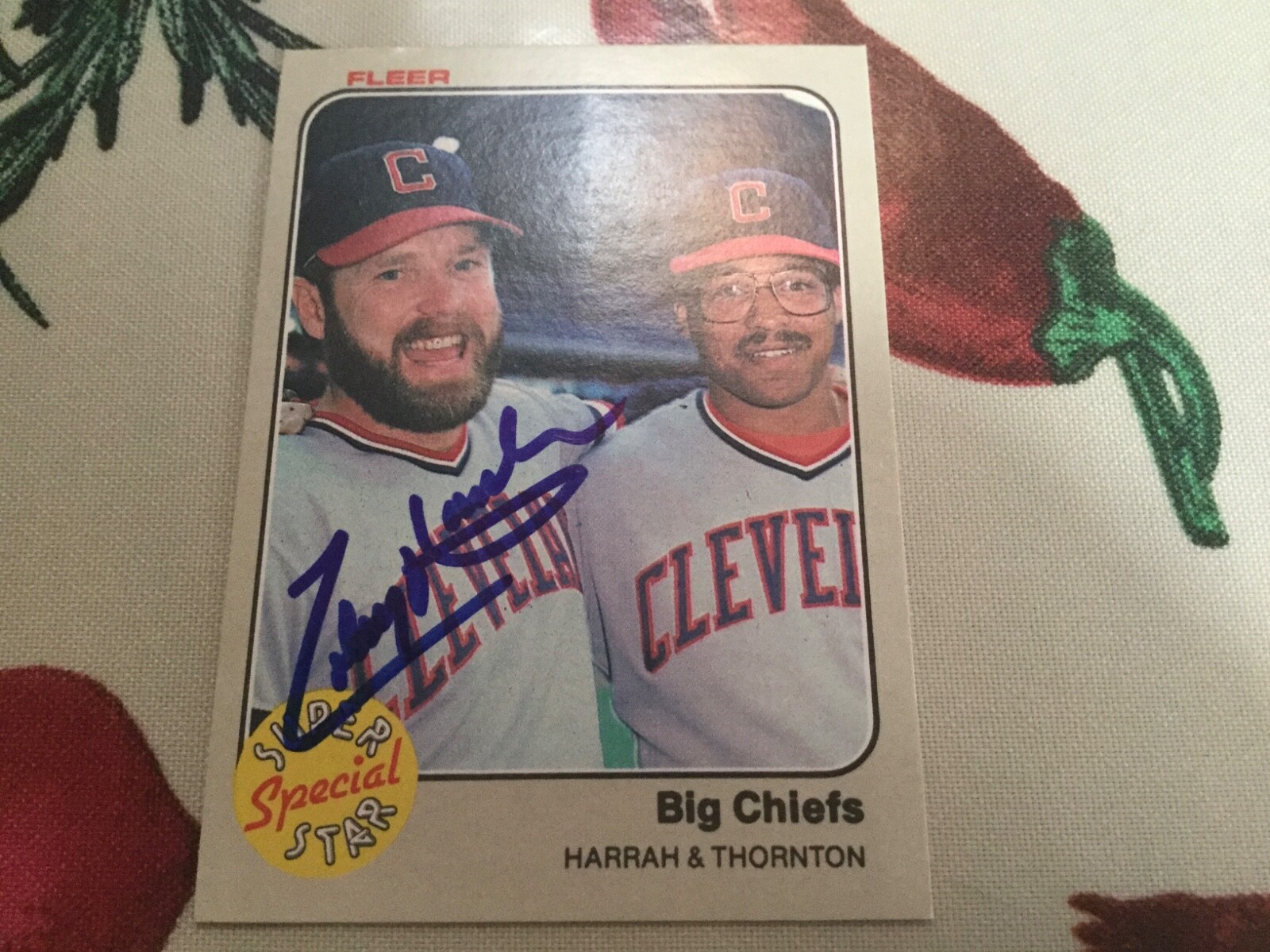 1983 Fleer Toby Harrah Autographed Baseball Card Rangers Indians #635