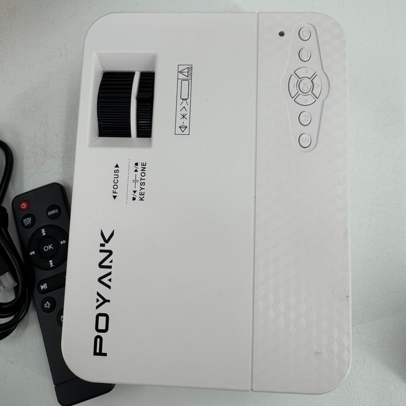 Poyank Model TP-01 White Wireless Mini Projector with Remote - NEW OPEN BOX