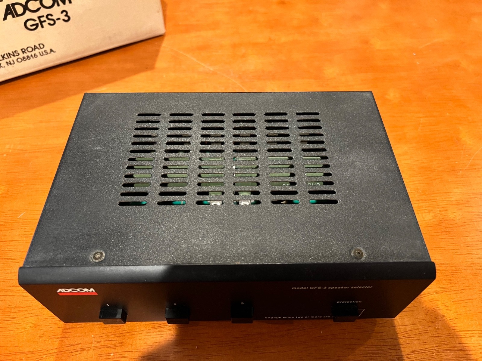 ADCOM GFS-3 Speaker Selector Switch – 3-Zone w/ Protection