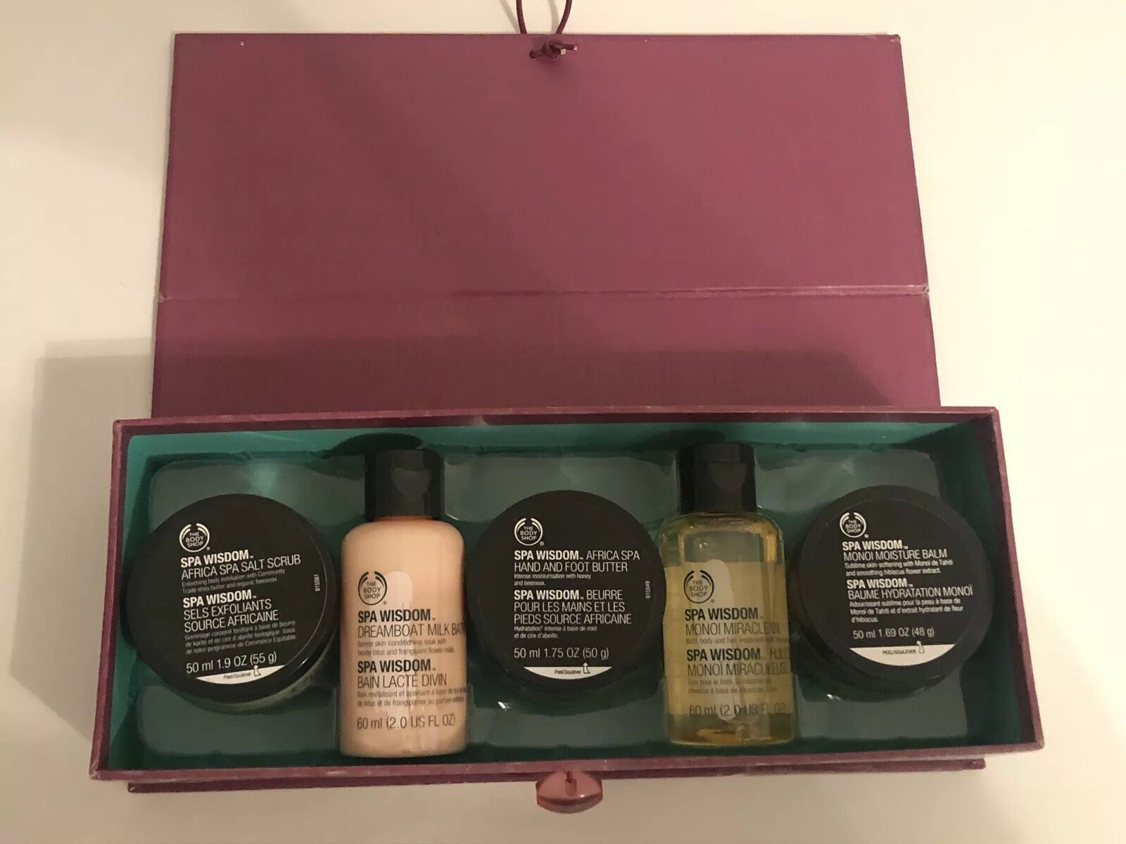 The Body Shop Spa Wisdom Sampler Kit Scrub Milk Bath Butter Oil Balm Manoi w Box