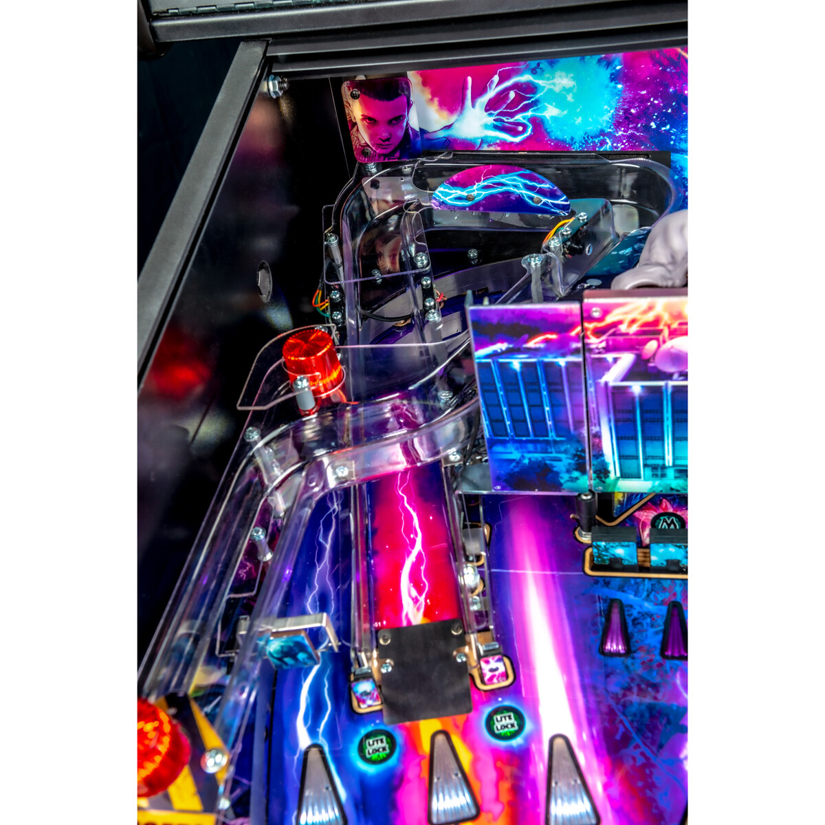 Stern Stranger Things Pro Pinball Machine