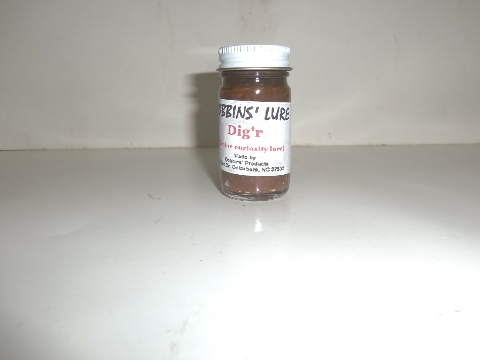 Dobbins' "Dig'r" Lure Traps Trapping Coyote Canine Fox Musk Bait Nuisance