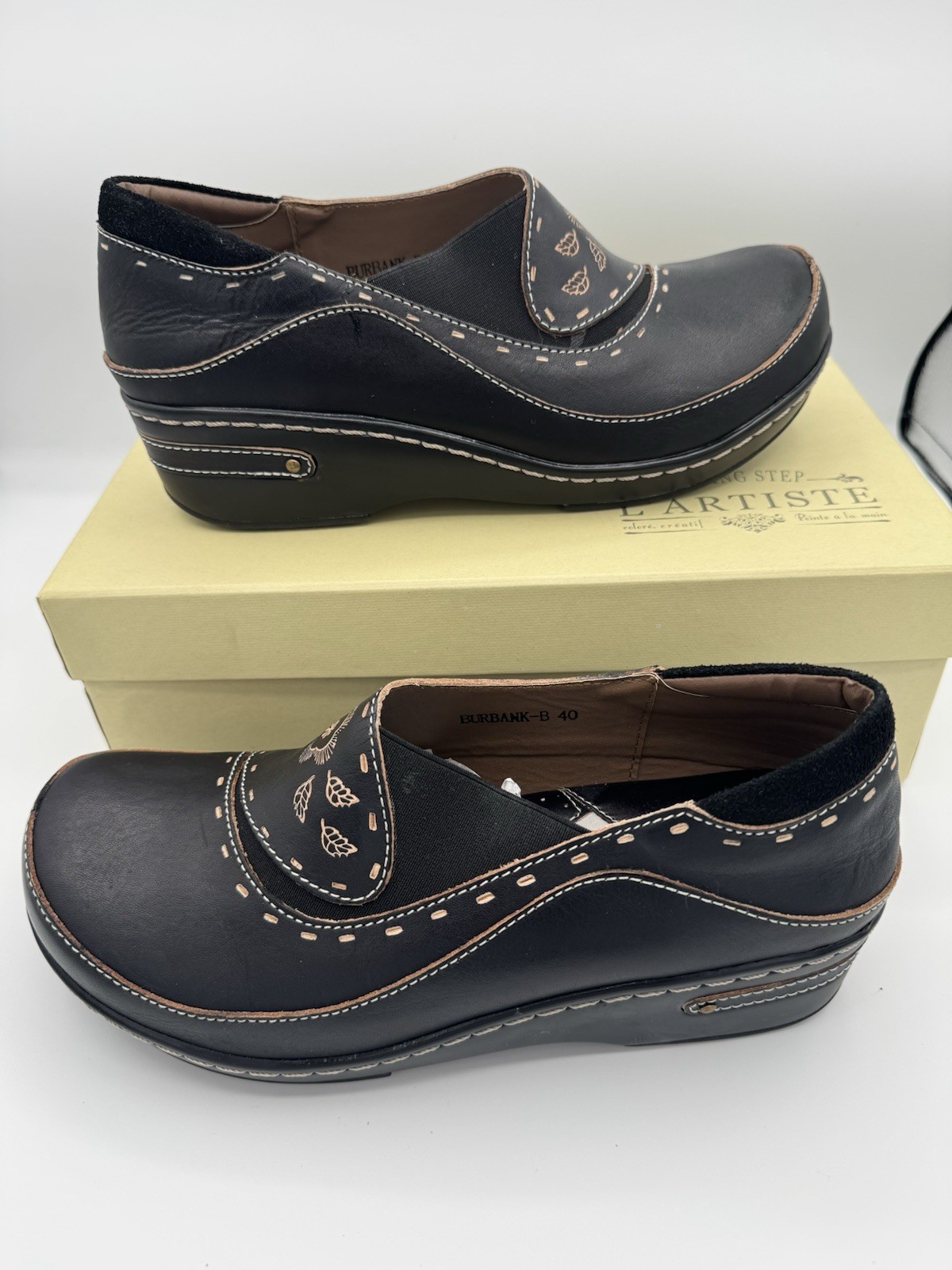 Spring Step L'Artiste Burbank-B Black Leather Floral Clogs/Shoes Womens Sz 9