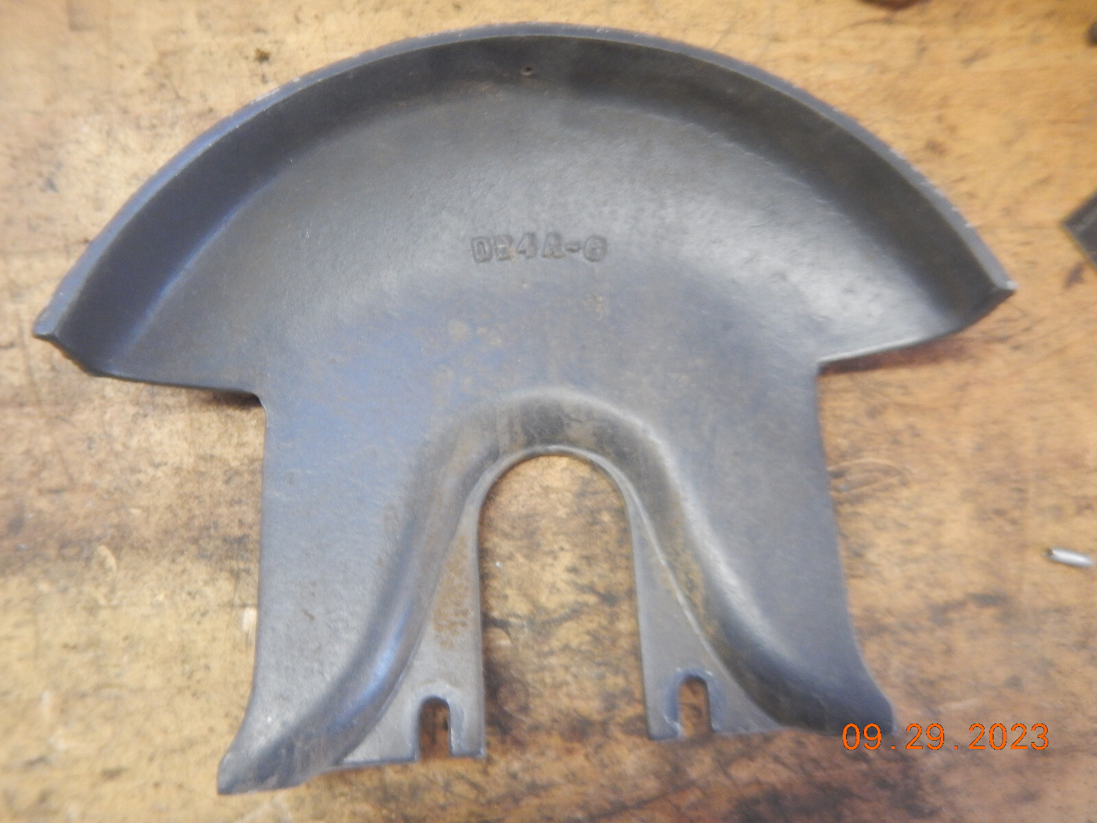 VINTAGE ATLAS  5010 BELT DISK DISC SANDER DISK GUARD CASTING