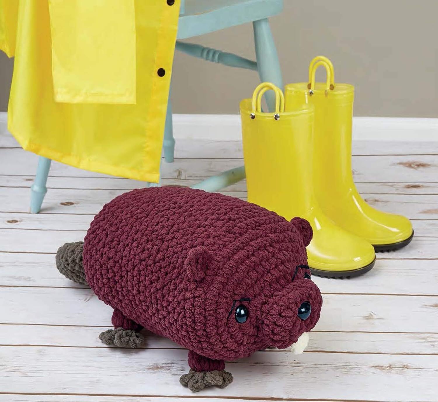 CUDDLY CRITTERS ~ Crochet Pattern Book ~ 26 Plush Animals