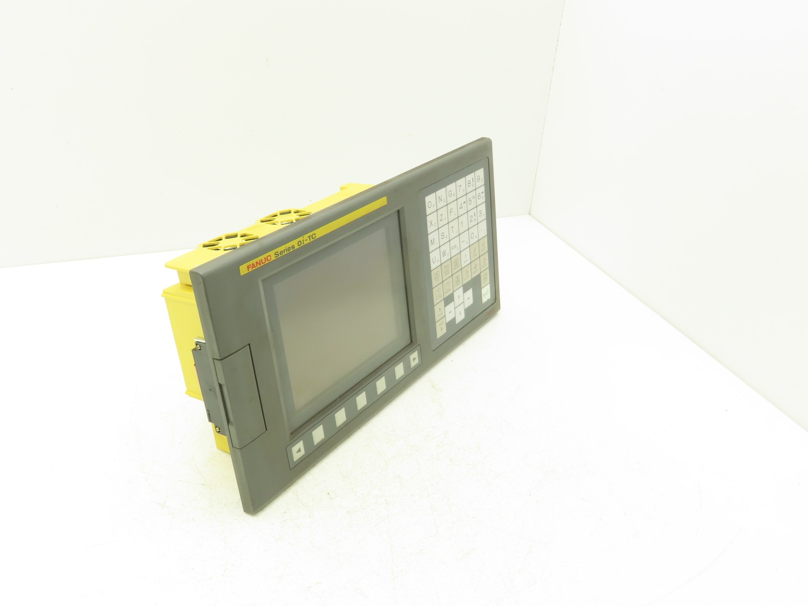 Fanuc A02B-0309-B520 CNC HMI Controller Panel W/Display Monitor Series 0I-TC
